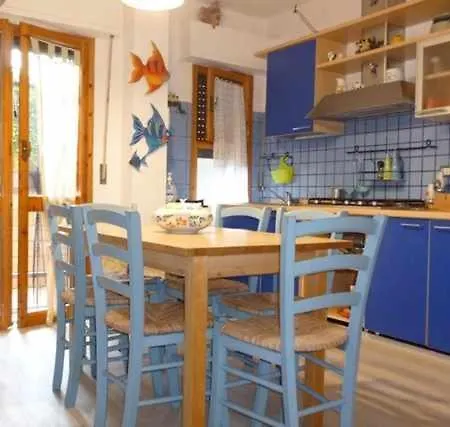 Apartment R06 Con Ampio Giardino Numana