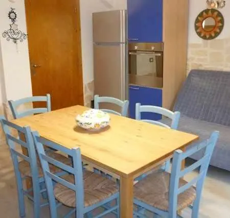 R06 Con Ampio Giardino Numana